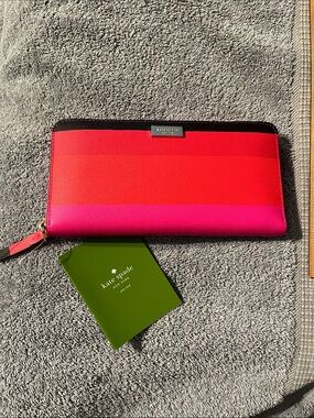 NWOT Kate Spade NY Continental Wallet Bonita Stripe Pattern Pink Zipper